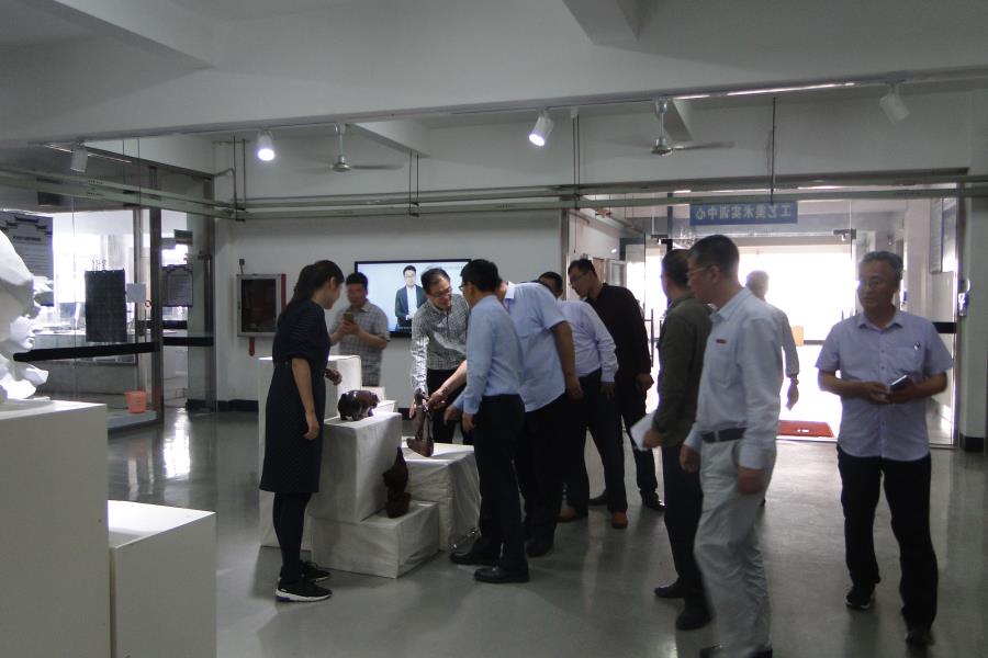 新疆西吉考察团来必赢bwin线路检测中心考察学习