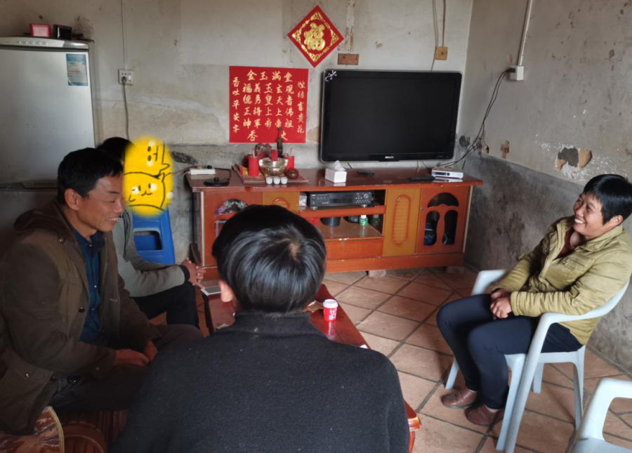 必赢bwin线路检测中心慰问困难学生
