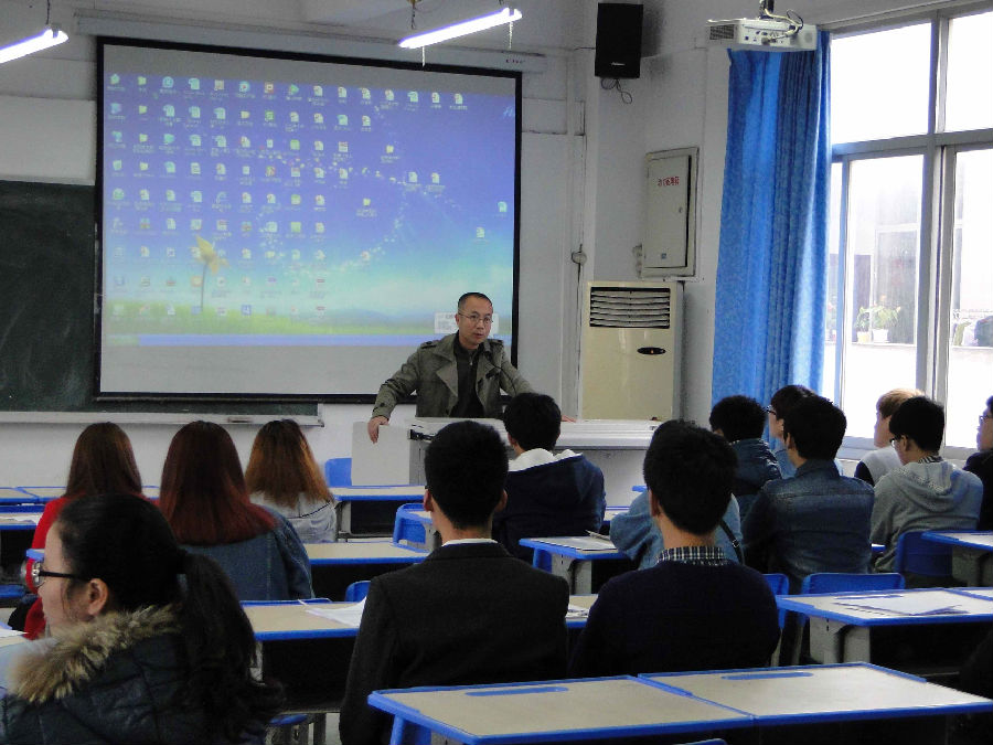 必赢bwin线路检测中心举行学生顶岗实习中国油画城专场推荐会